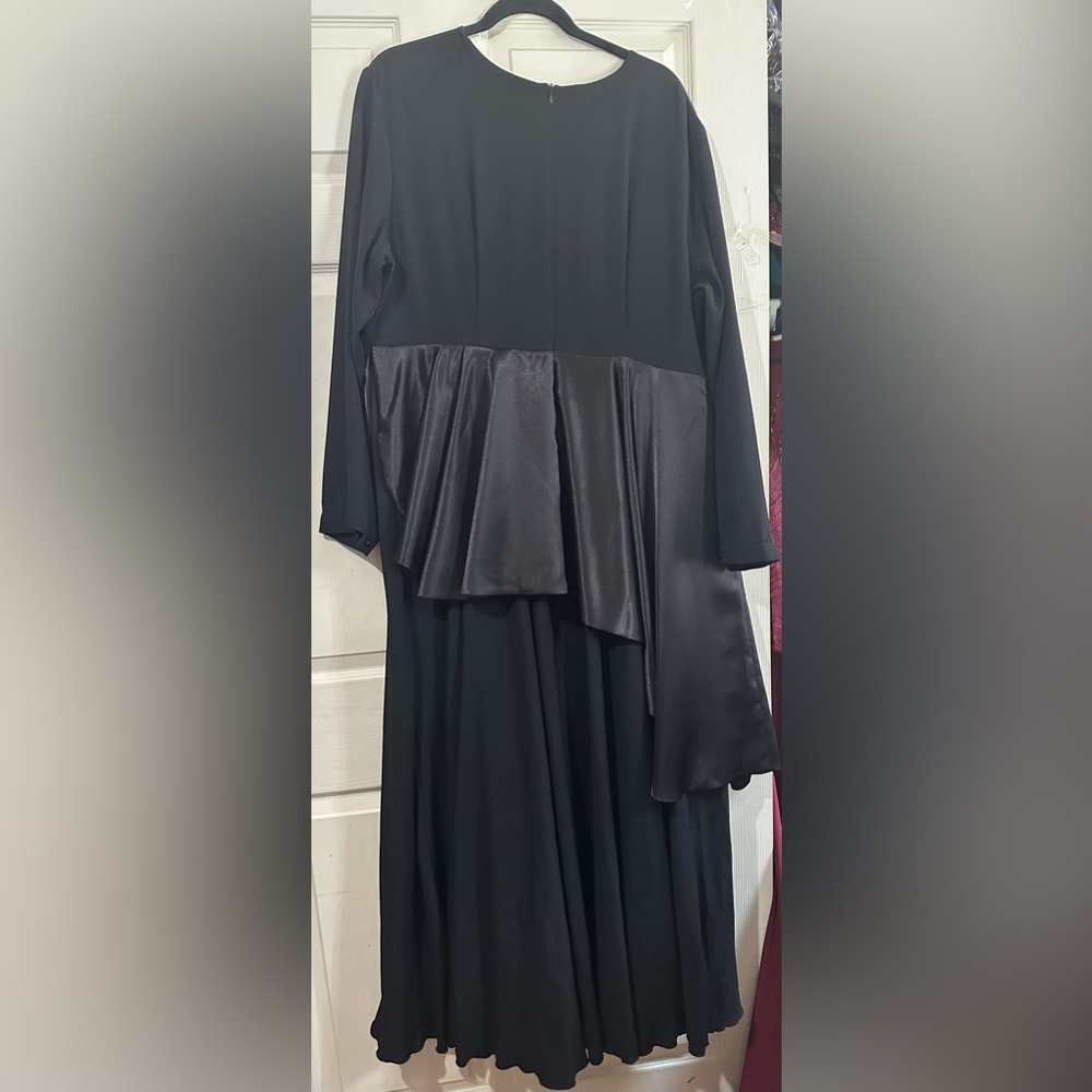 NWT Anna Hariri Long black dress, modest. Plus Size 22W